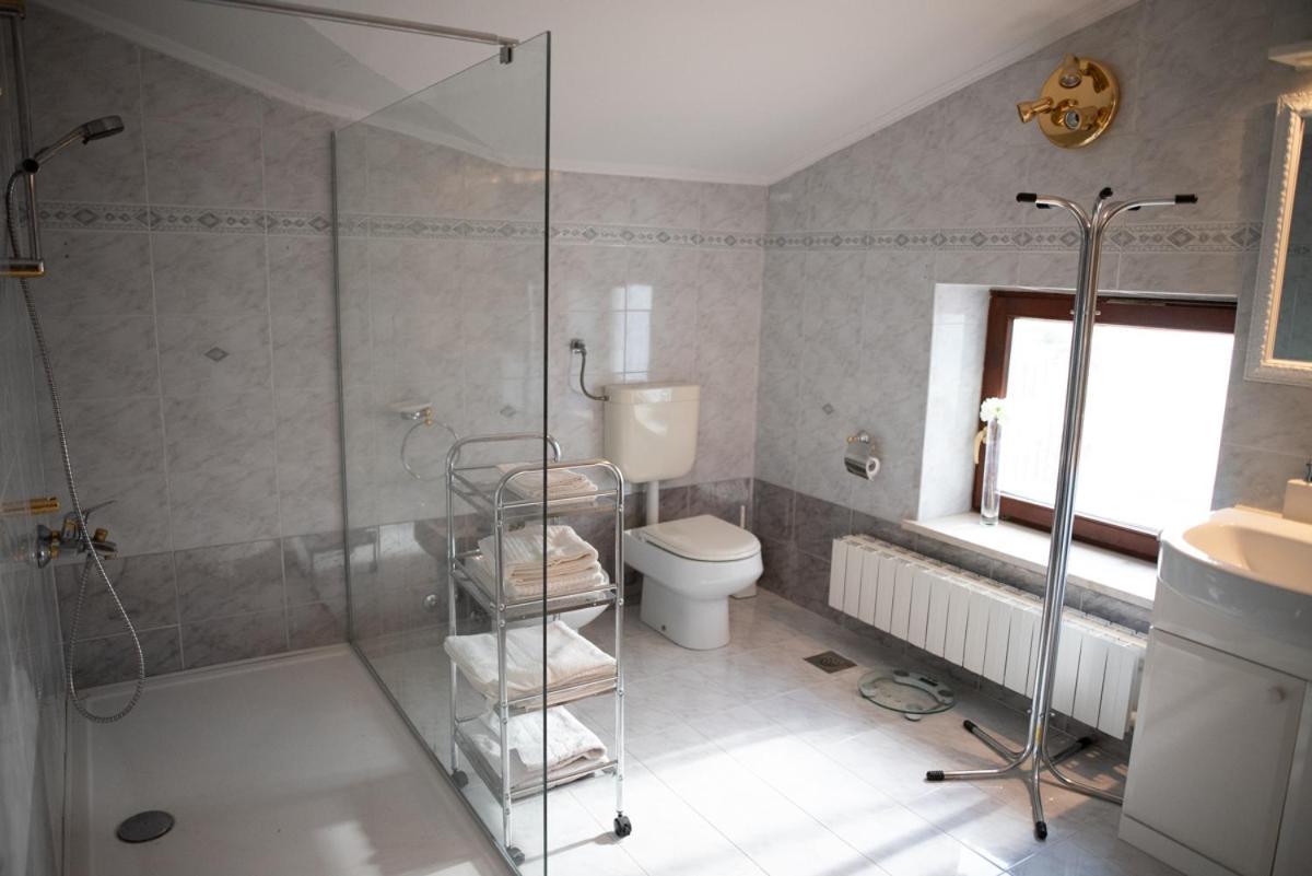 Castle House Rooms, Swimming Pool & Sauna & Tennis Court & Wine Cellar Sezana Exterior photo